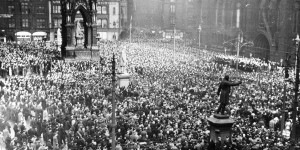 Death of George V, Silence in Albert Square 1936
